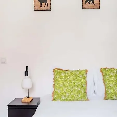 Viewpoint Retreat Apartment *